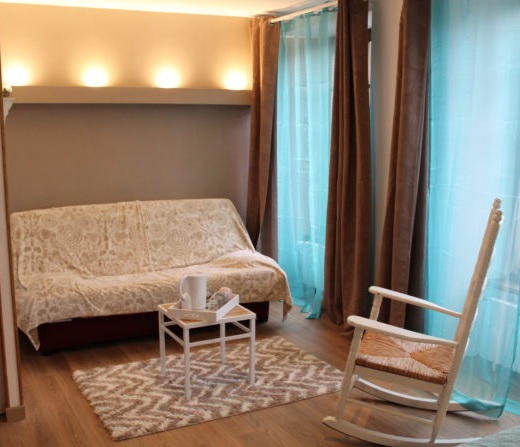 Hébergement en chambres d'hôte " Chambre Girly" à Saint Étienne de Chomeil dans le Cantal